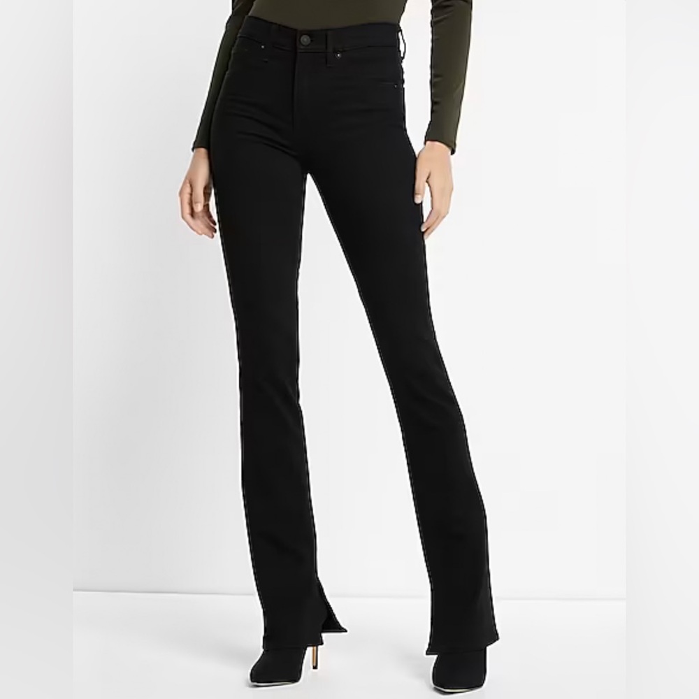 Express Mid Rise Black Skyscraper Jeans. Size 6R